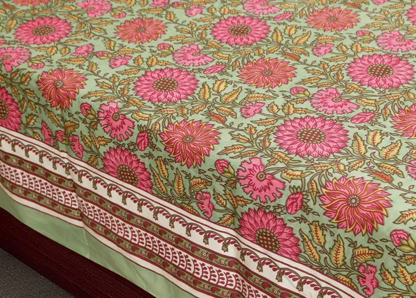 Green_Cotton_Royal_Heritage_Empire_Double_Bedsheet_With_Pillow_Cover_108_X_108_Cm